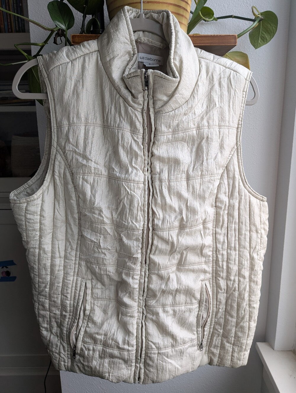 Liz Claiborne XL Cream Champagne Textured Quilted Vest Zip Front As Is